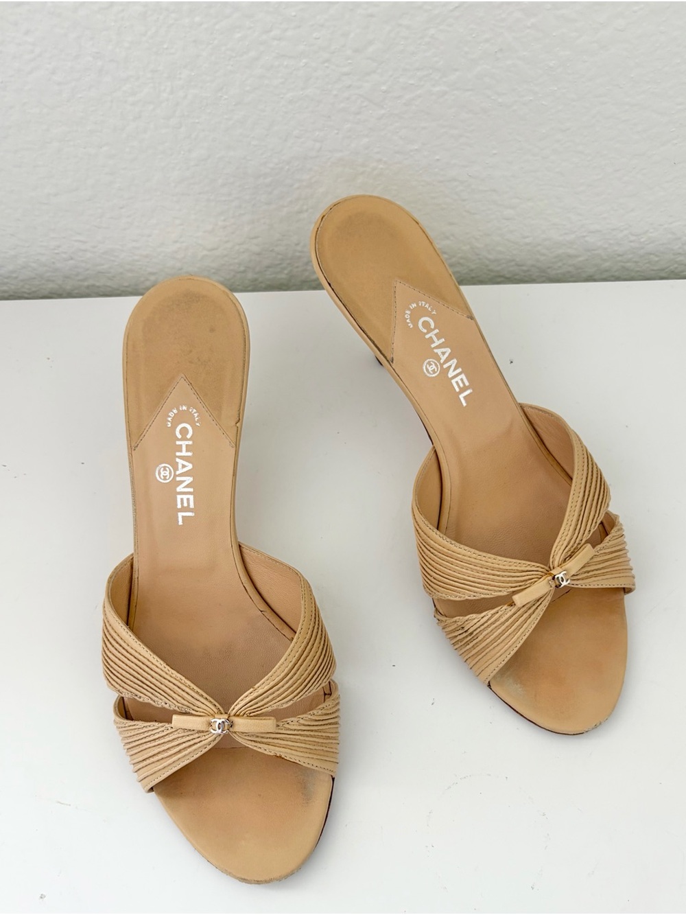 CHANEL Tan Bow Slide Kitten Heels with CC Accent